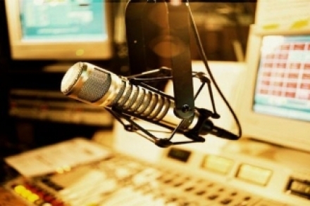 播音主持培訓,教你在輿論風暴中保持冷靜與專業